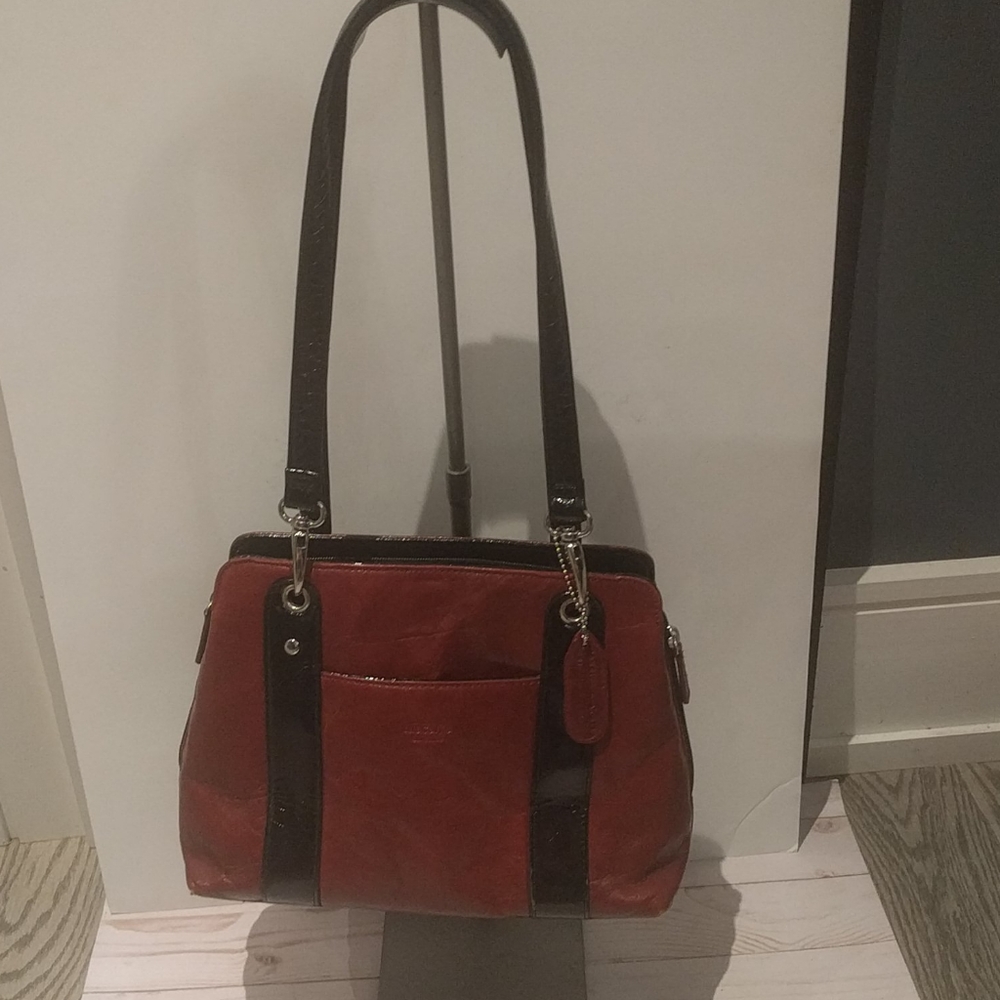 🌺🌸 Genuine leather bag by Tuscan's collection 🌺